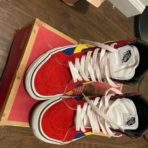Sk8-Hi Reissue Vans size 6-m; 7.5-w